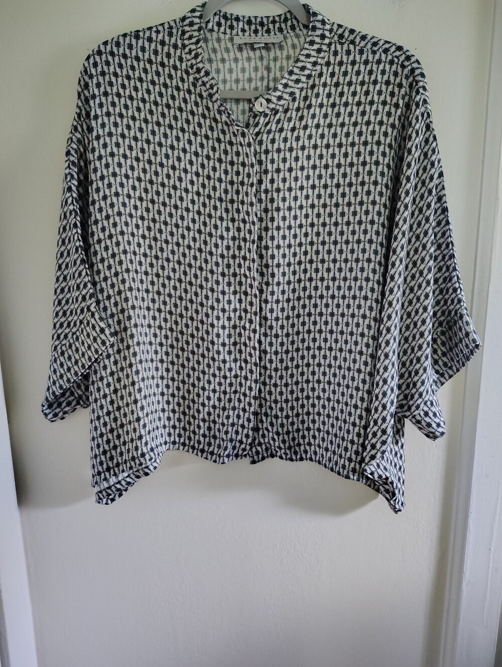Bryn Walker Flowy Crop Button Up Blouse  Large Artsy Boho Oversized Casual Boxy